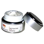 Day cream that helps reduce dark circles, fine lines and under-eye puffiness while illuminating the eye area to a refreshed natural glow.