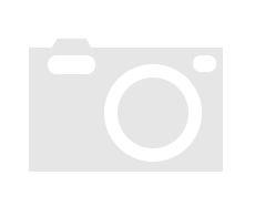 Blueberries and cranberries load the skin with anti-oxidant power and Vitamin C for free-radical scavenging.
A gentle scrub.